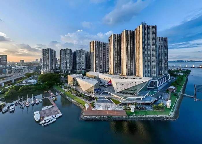 R&F Princess Cove Seine Region By Fuju With Seaview At Jb City Centre#Adjacent To Singapore#5 Mins Walk To Clq#Self Check-In#Free Parking