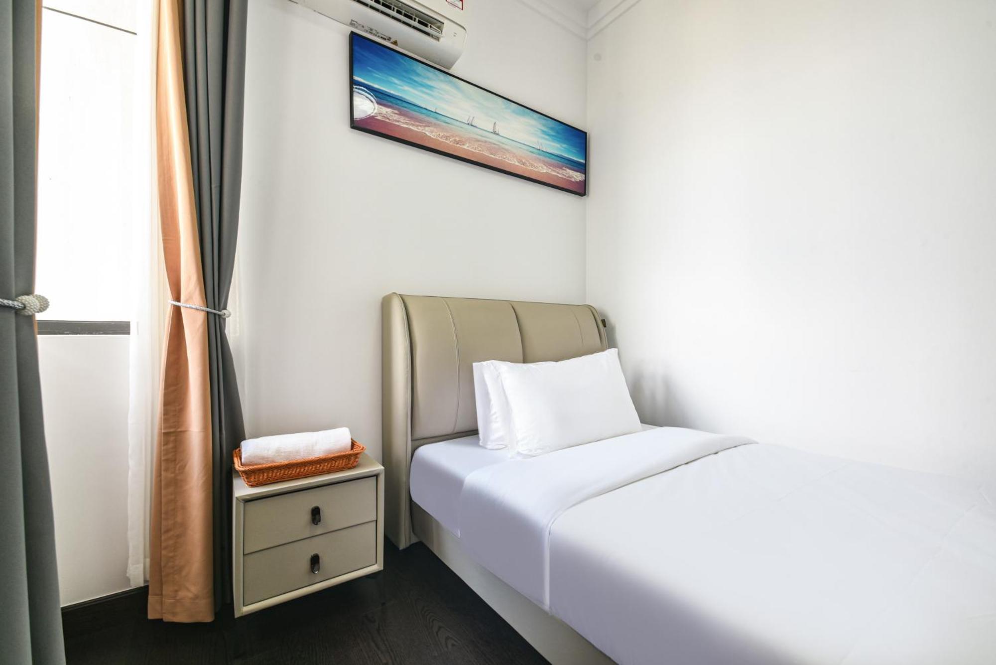 R&f Princess Cove Seine Region By Fuju With Seaview At Jb Centre#adjacent To Singapore#5 Mins Walk To Clq#self Check-in#free Parking Johor Bahru