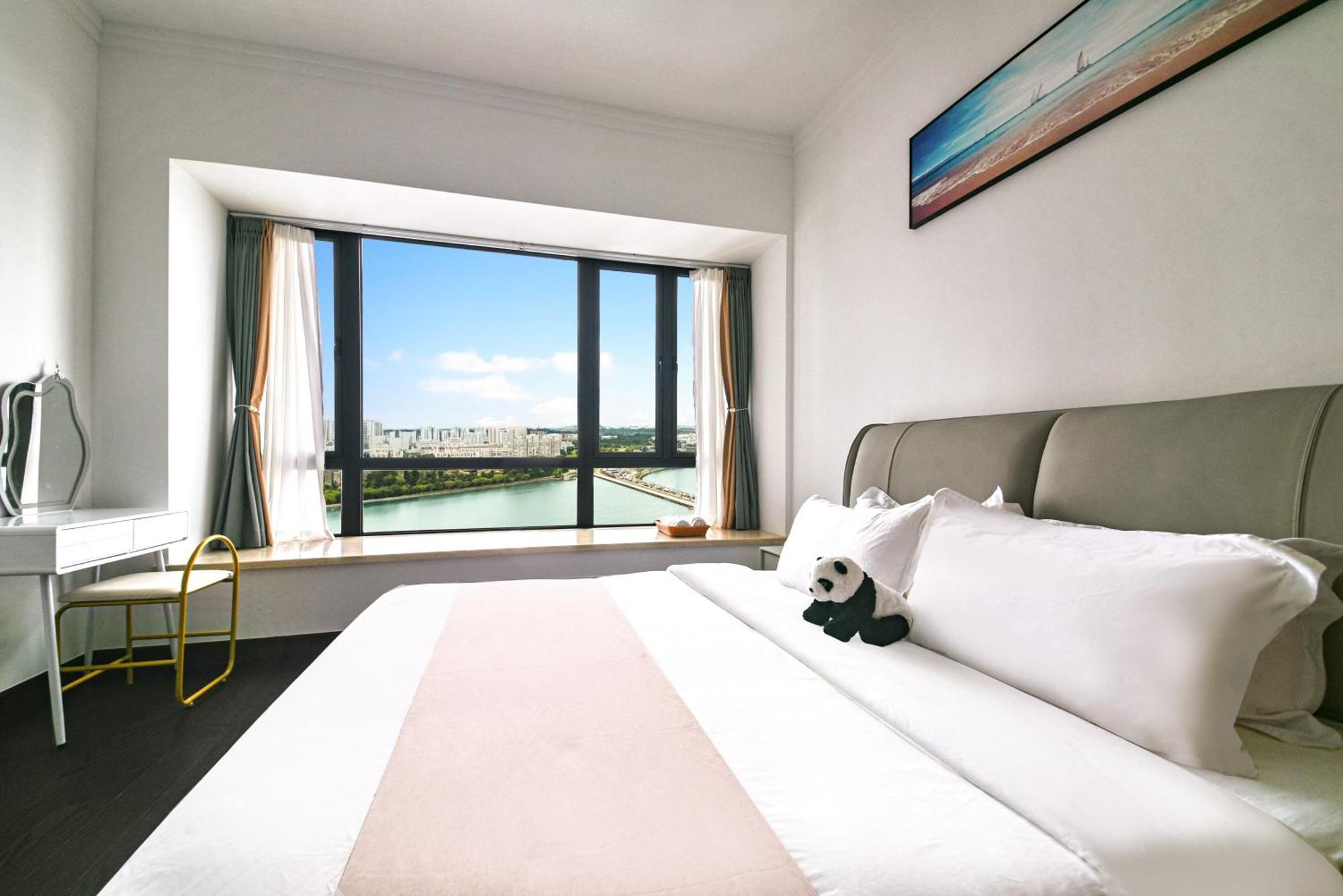 R&f Princess Cove Seine Region By Fuju With Seaview At Jb Centre#adjacent To Singapore#5 Mins Walk To Clq#self Check-in#free Parking * Johor Bahru