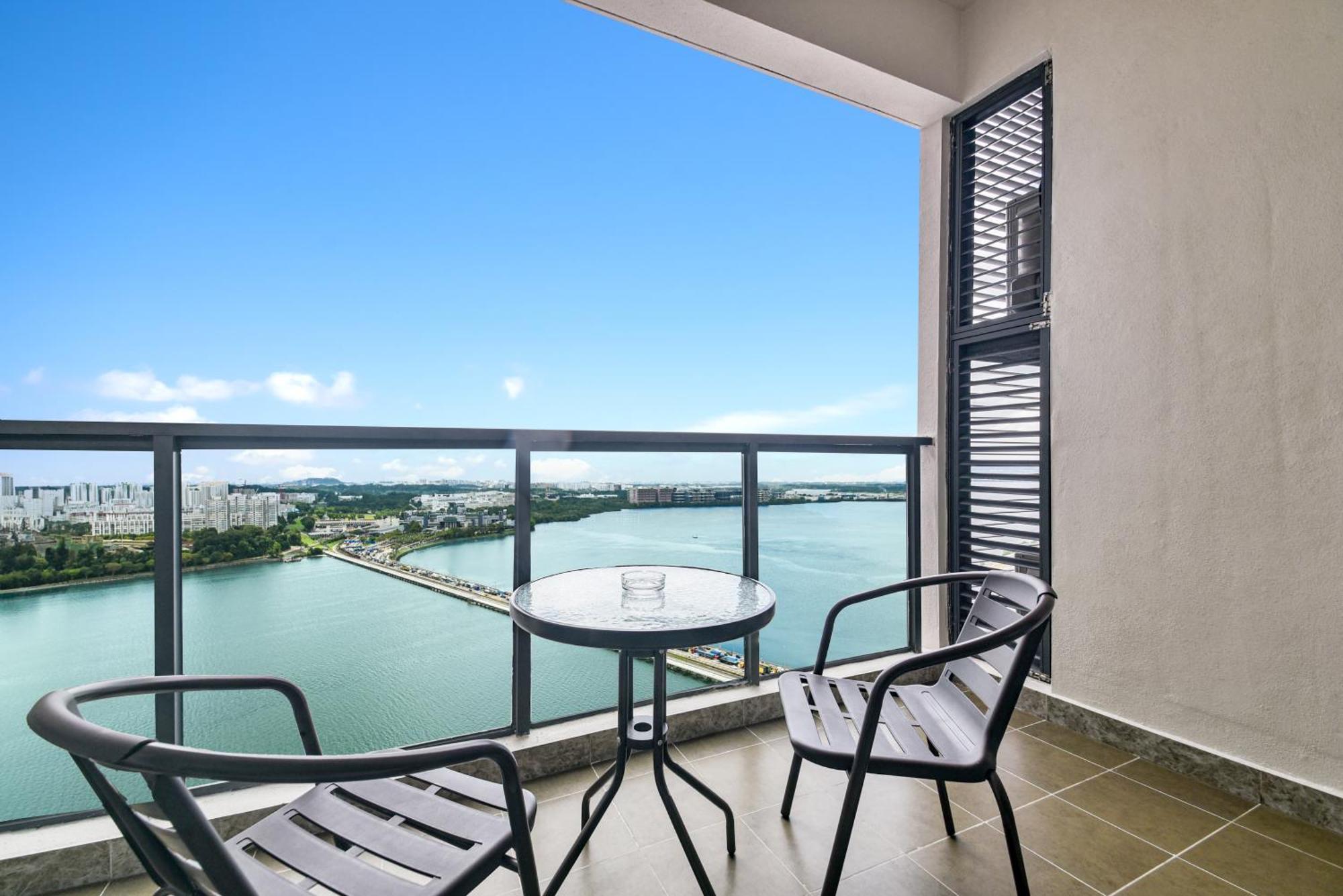 R&f Princess Cove Seine Region By Fuju With Seaview At Jb Centre#adjacent To Singapore#5 Mins Walk To Clq#self Check-in#free Parking *
